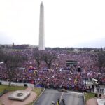 Ao Vivo: Trump discursa para uma multidão em Washington em protesto contra certificação de Biden