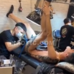 Vídeo: homem urra de dor ao fazer tatuagem no ânus