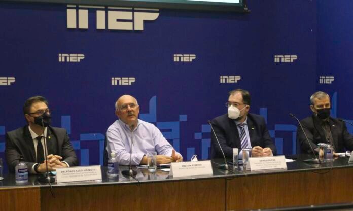 inep_enem2021_fpzzb_abr_112120210270