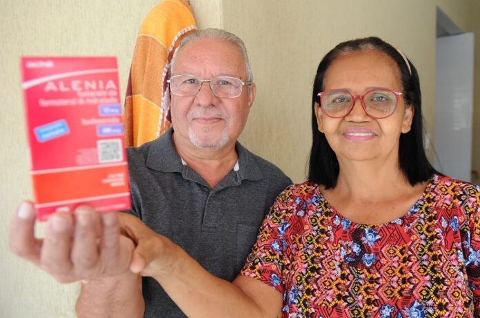 Luci-Gonçalves-Silveira-de-Oliveira-com-o-seu-marido-Geraldo-de-Oliveira-1