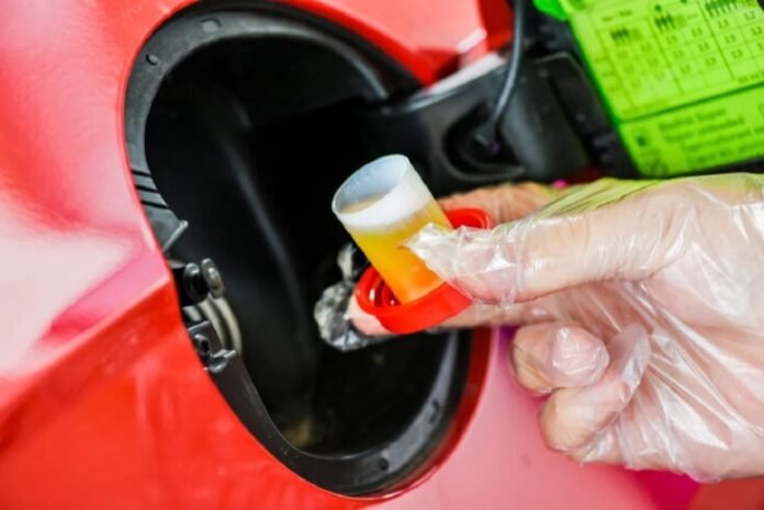 China-consegue-produzir-a-primeira-gasolina-de-CO2-do-mundo-e-ja-atingiu-a-marca-de-1.000-toneladasano-do-combustivel-734x490