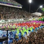 Carnaval de São Paulo tem tumulto em camarote do Anhembi