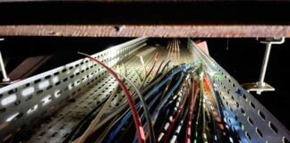 Nova lei distrital aplica multa a receptadores de cabos e fios no DF
