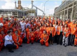 Retomada da Refinaria Abreu e Lima é símbolo de compromisso com desenvolvimento, diz ministra