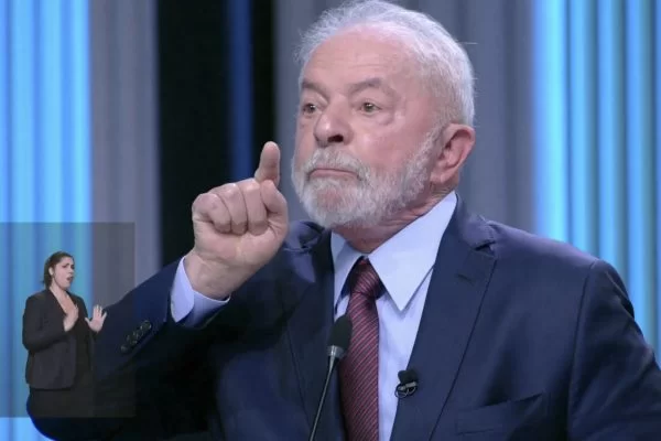 debate-presidenciaveis-eleicoes-2022-TV-globo-candidatos-17-1-600x400