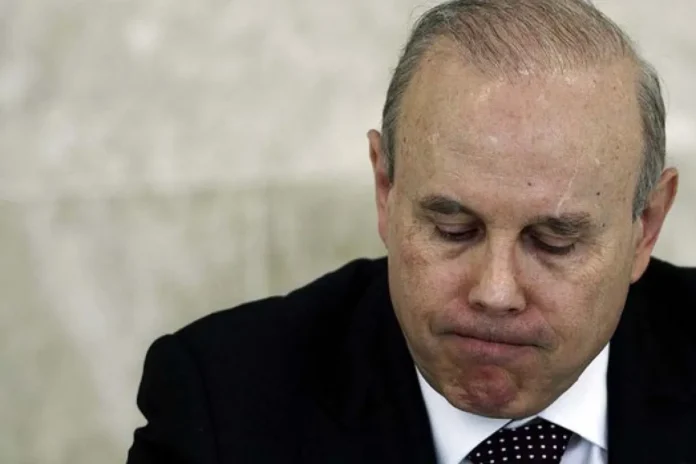 guido-mantega-ministro-palacio-planalto-brasilia-20120830-size-620