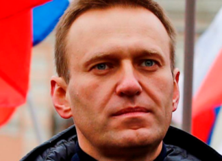 Alexei Navalny, principal opositor de Putin, morre em prisão