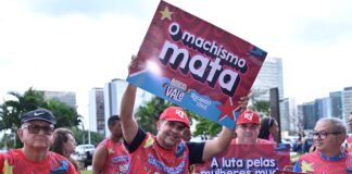 Carnaval com chuva, mas sem assédio