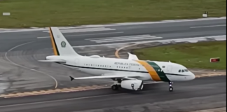 Vídeo: Avião de Lula aborta decolagem