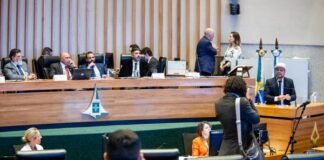 Deputados cobram melhorias na saúde do DF