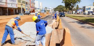 Obras na Hélio Prates chegam à etapa de preparação do solo para receber pavimentação