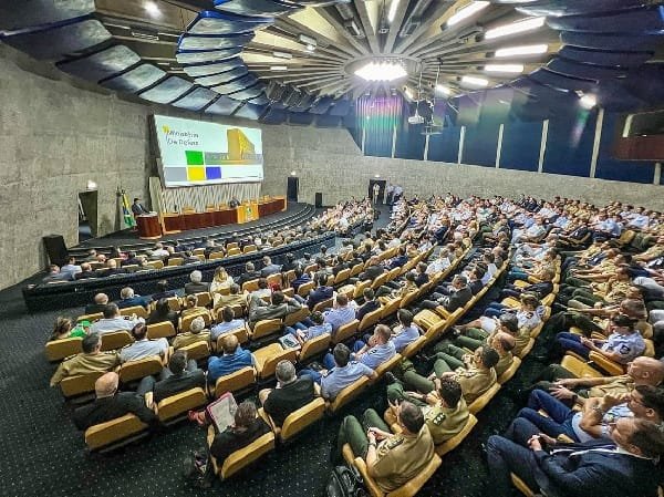 José Mucio fala sobre Defesa e Segurança durante eventos acadêmicos no RJ e no DF