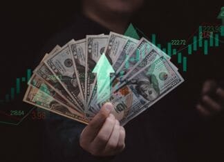 Dolar dispara e fecha em 5,18 com expectativa de déficit do governo