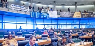Distritais debatem problemas da saúde pública no DF