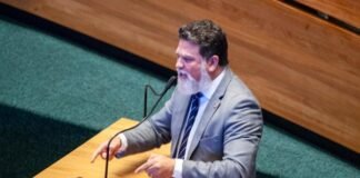 Distritais passam a ter licença de oito dias em razão de falecimento de familiar