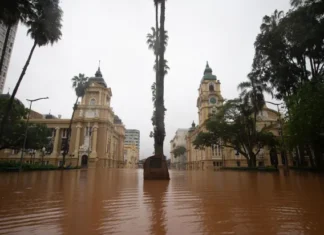 Nível do Guaíba sobe 18 centímetros em 14 horas e se aproxima de recorde histórico