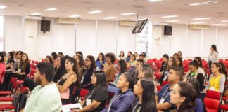 Terapeutas ocupacionais participam de curso de atualização sobre primeira infância