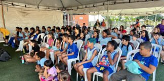 Projeto oferece oficina de brinquedos recicláveis a estudantes de São Sebastião