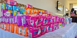 Mulheres custodiadas recebem doação de 2 mil absorventes