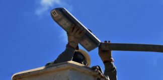 Menos 1,8 tonelada de emissão de carbono por ano com iluminação pública do DF