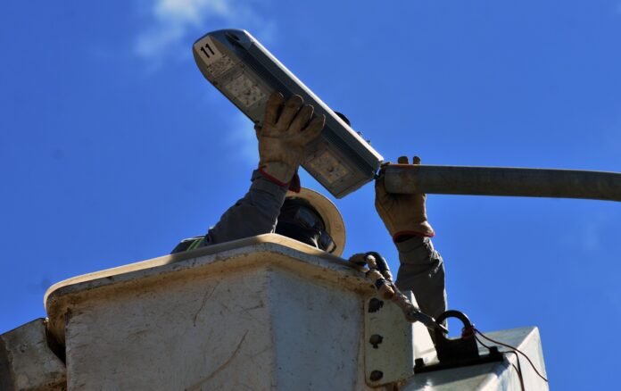 Lampada-de-LED.-Foto-Divulgacao-Ipes-CEB-1.jpeg