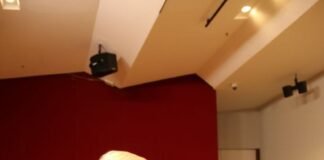 Professora de Ceilândia tem destaque nacional por ensinar matemática de maneira lúdica
