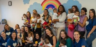Berçário Buriti comemora Dia das Mamães Servidoras