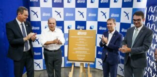 Governador participa da inauguração do novo escritório de negócios do BRB