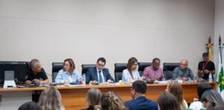 IGES-DF faz prestação de contas para Comissão de Transparência e lança painel público com dados de atendimento