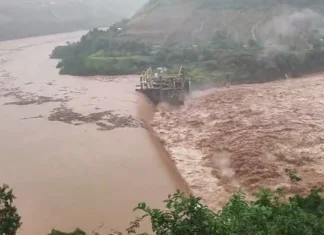Enchentes no RS: prefeituras evacuam seis cidades próximas a barragem que pode romper