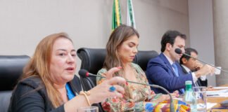 “Parece até lavagem”: Belmonte denuncia precariedade na merenda servida nas escolas do GDF