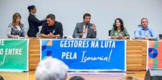CESC debate estratégias para implementar gratificação igual para todos os diretores de escolas
