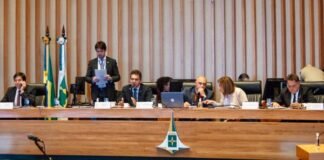 Distritais incluem datas no calendário oficial do DF e aprovam títulos de Cidadão Honorário