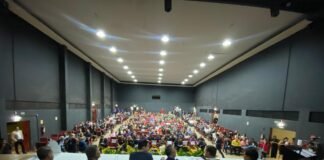 Taguatinga celebra 66 anos com corte de bolo e entrega de moções honrosas