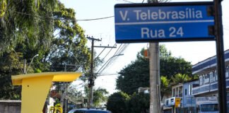 Paradas de ônibus na Vila Telebrasília passam por limpeza e pintura