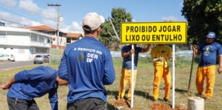 GDF intensifica combate ao descarte irregular de lixo com novas placas de sinalização