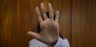 Comércios do DF se engajam na campanha de proteção às mulheres ‘Por Todas Elas’