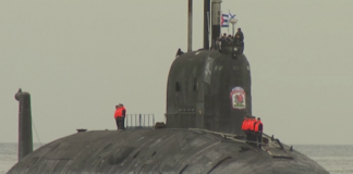Submarino nuclear e fragata russa aportam em Cuba