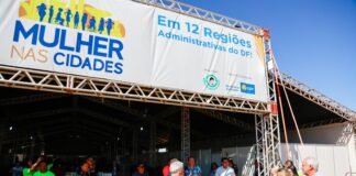 Governador visita o programa Mulher nas Cidades no Sol Nascente
