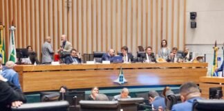 Aprovado projeto que permite pagamento de dois jetons a servidores em conselhos