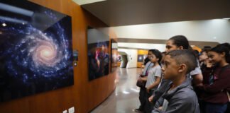 Explore o Quadrado: Céu estrelado do Planetário e espaços culturais para encantar as crianças nas férias