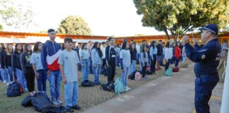 Chegada de novos professores, campanhas educativas e policiamento marcam a volta às aulas