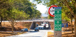 Placas de Brasília são reconhecidas internacionalmente. Você sabe diferenciá-las?