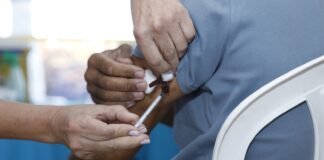 Vacina contra o HPV para pessoas de 15 a 45 anos que tomam PrEP está disponível