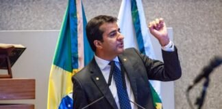Distritais denunciam falta de uniforme nas escolas do DF