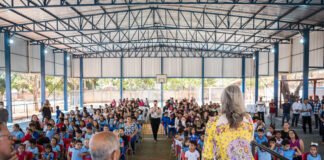 Escola pública na zona rural de Planaltina celebra nova cobertura da quadra de esportes