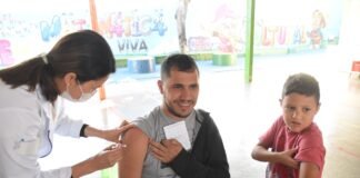 Confira as vacinas disponíveis neste sábado (24)