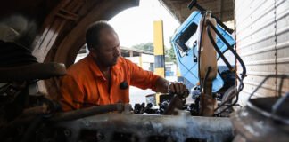 Agências do trabalhador têm 431 vagas de emprego com salários de até R$ 3,5 mil