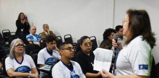 Alunos do ensino médio participam da primeira aula do Enem Inclusivo e Especial 2024