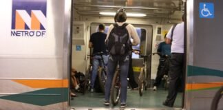 Para a segurança dos passageiros, Metrô tem regras sobre transporte de objetos nos vagões